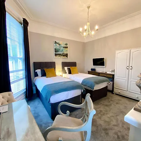 The Summer House Bed & Breakfast